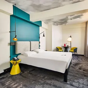 Ibis Wenceslas Square *** פראג