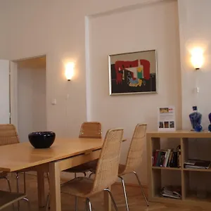 Anna Apartmán