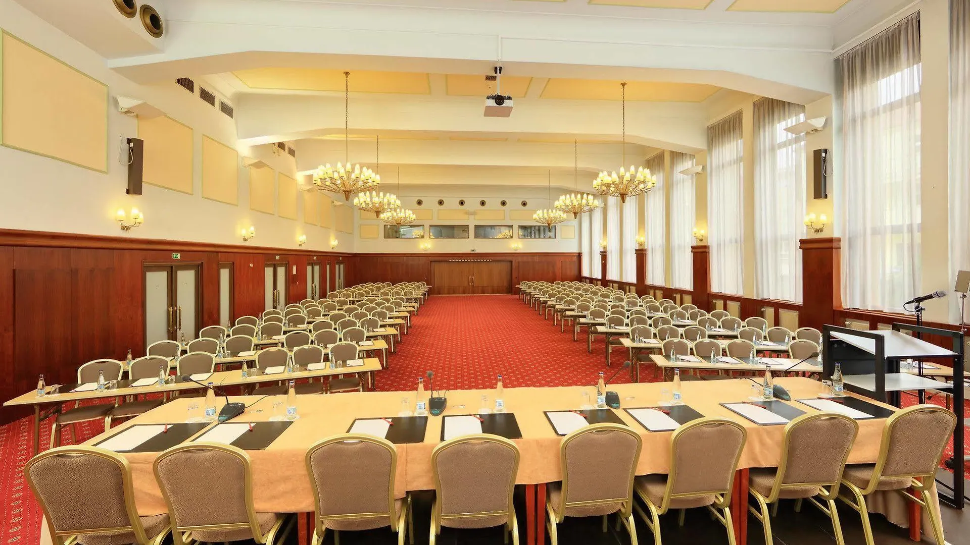 Grand Hotel International - Czech Leading Hotels Praha
